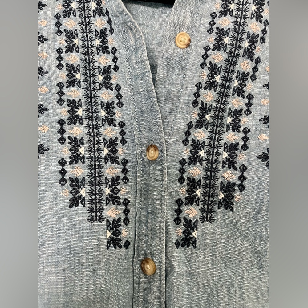 Abercrombie and Fitch Denim Button Down Dress w/ belt and cross stitching!